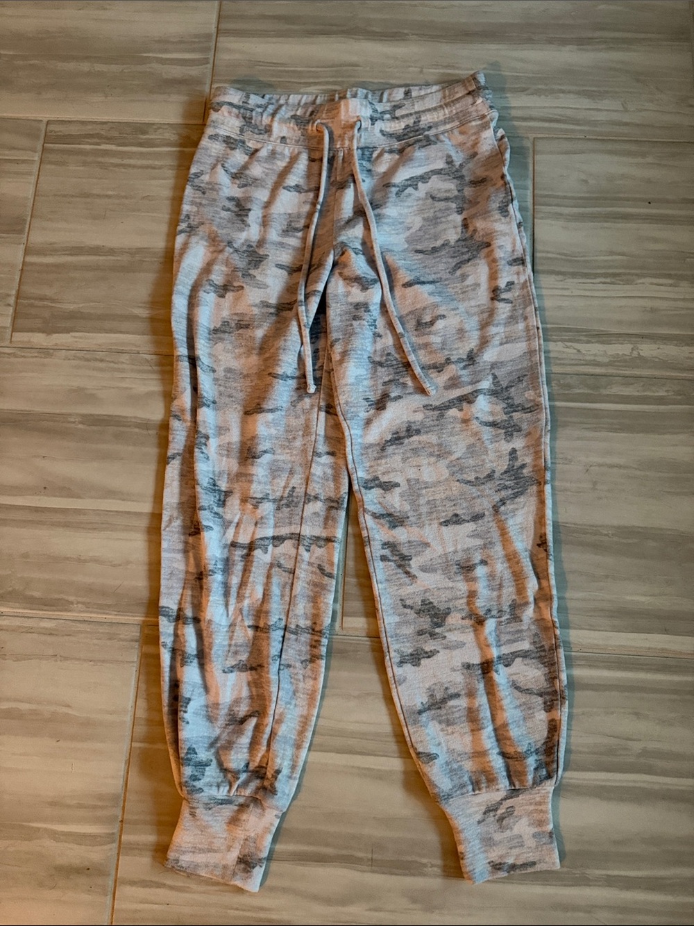 GAP Gray & Light Gray Camo Jogger Track Pants